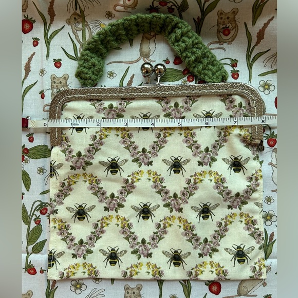 Handmade Bee & Floral Print Cotton Hand Bag / Cosmetic Pouch - Picture 4 of 4